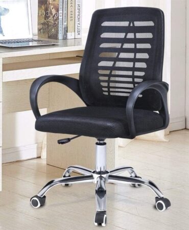 Meshed back office chair