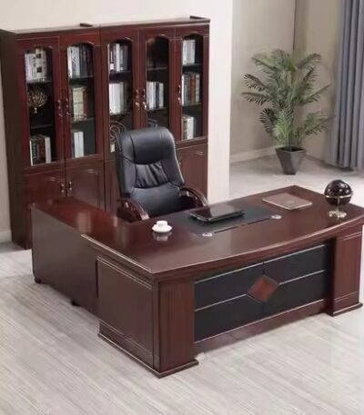 1600mm director's desk