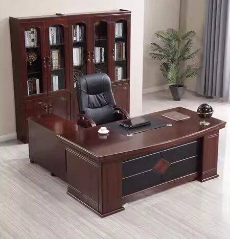 1600mm director's desk