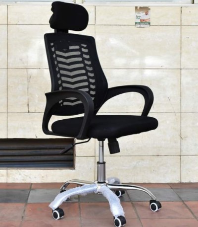 Headrest swivel chair