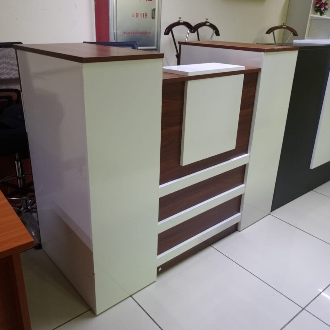 Reception desk