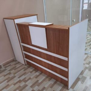 1.6M Reception Desk