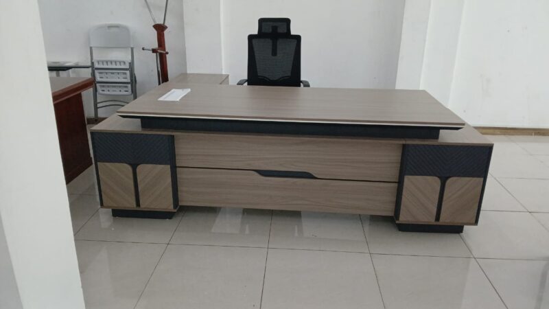 Executive L-Shaped Office Desk