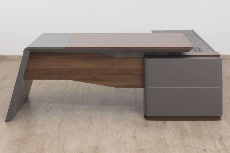 Director's Office Desk - Image 2