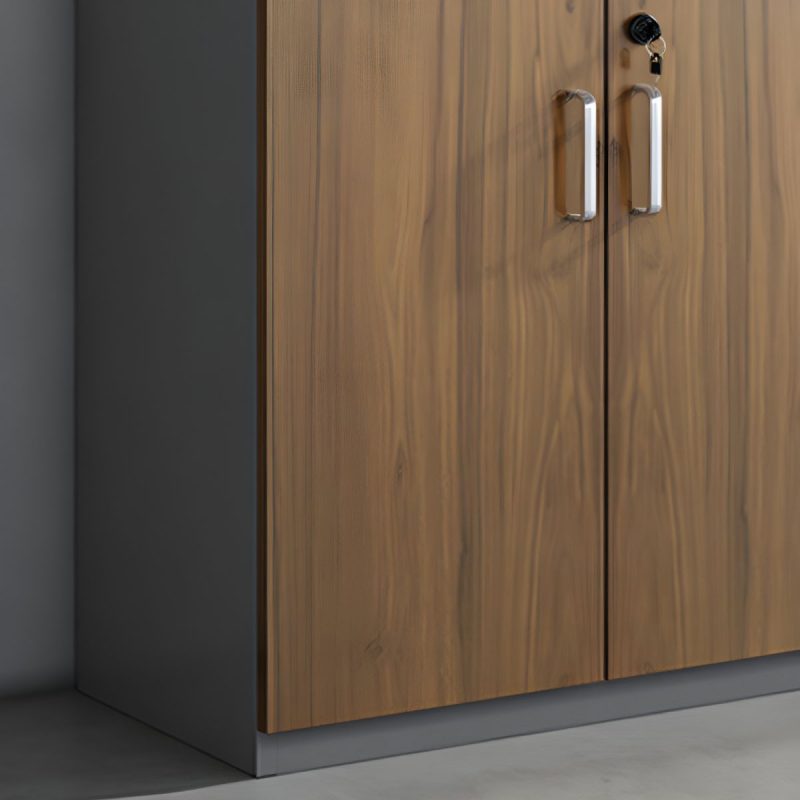 Wooden 4 door office credenza - Image 3