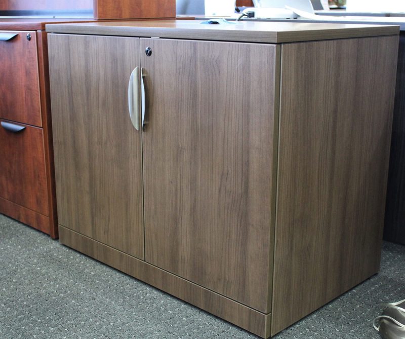 Executive office cupboard (800mm x 800mm) - Image 2