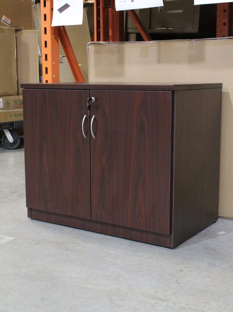 Executive office cupboard (800mm x 800mm)