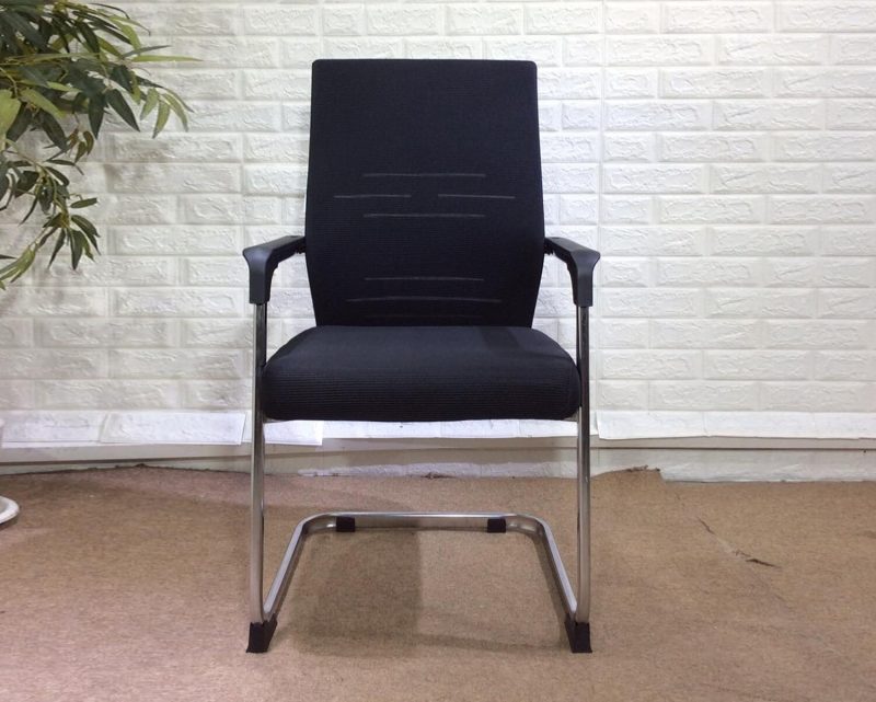 Cantilever mesh visitor's seat