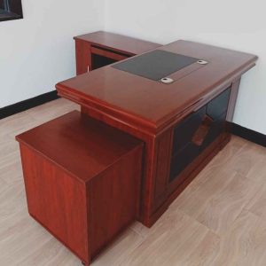 Executive office table -1.4 meters