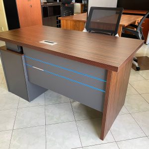 Desk 1200mm – CR 1222