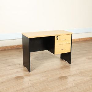 0.9 meters study/ computer desk