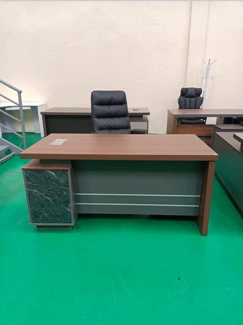 1.8 Meter Executive Table