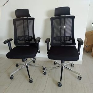 Mesh high back executive office seat