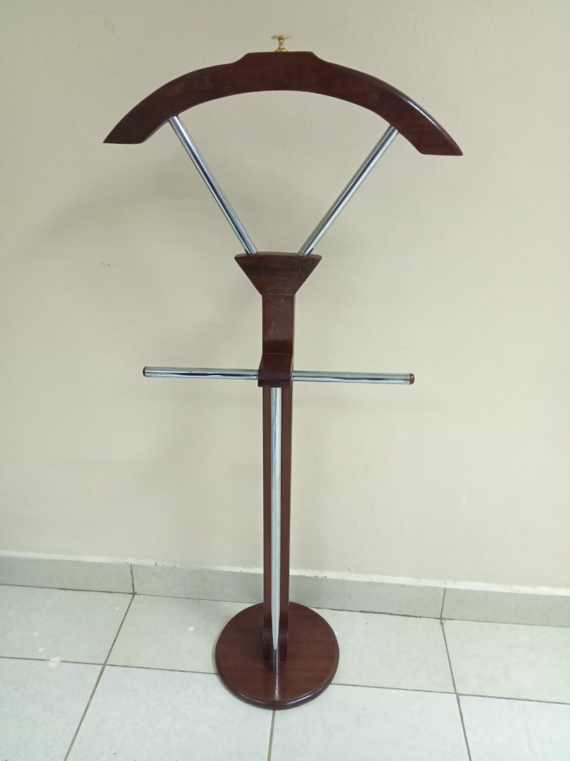 Stand alone mahogany coat hanger - Image 3