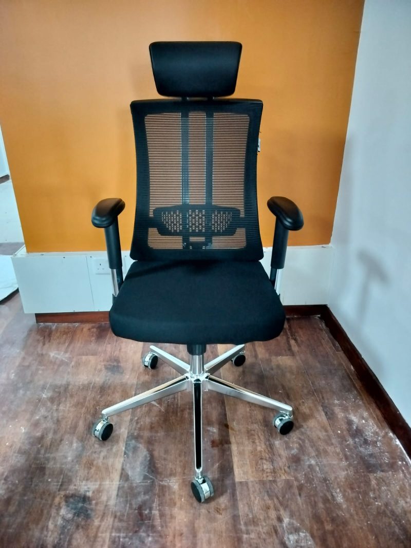 Ergonomic reclining office chair - Image 2