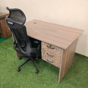 Study desk + chair combo