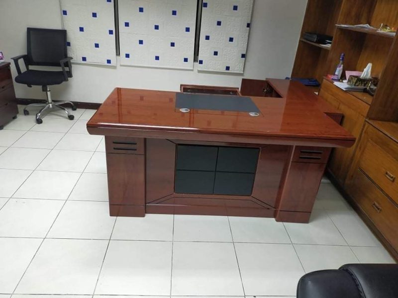 Executive 1.8m office table - Image 2